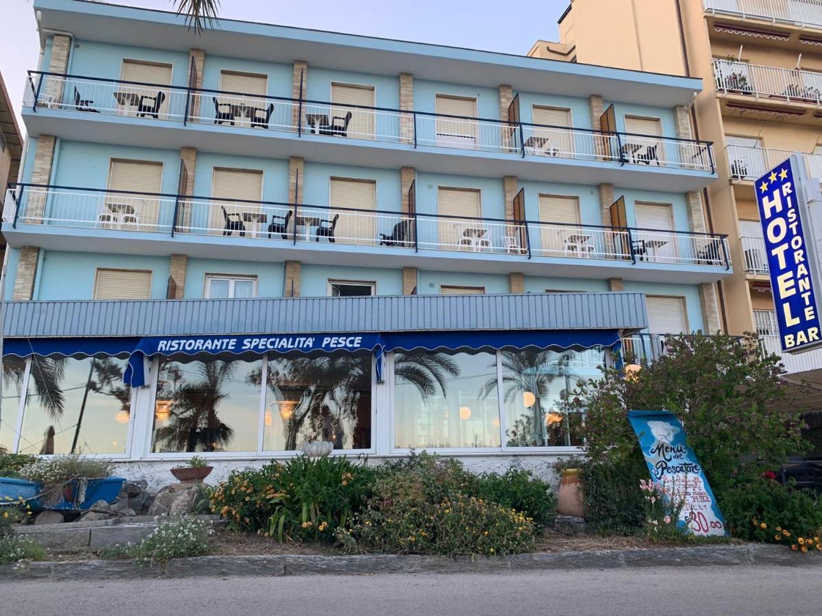 Hotel Svizzera Arma di Taggia Bagian luar foto