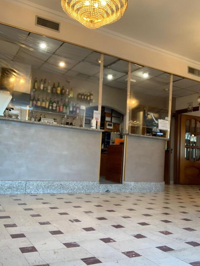 Hotel Svizzera Arma di Taggia Bagian luar foto