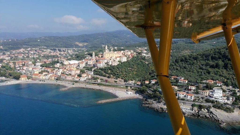 Hotel Svizzera Arma di Taggia Bagian luar foto